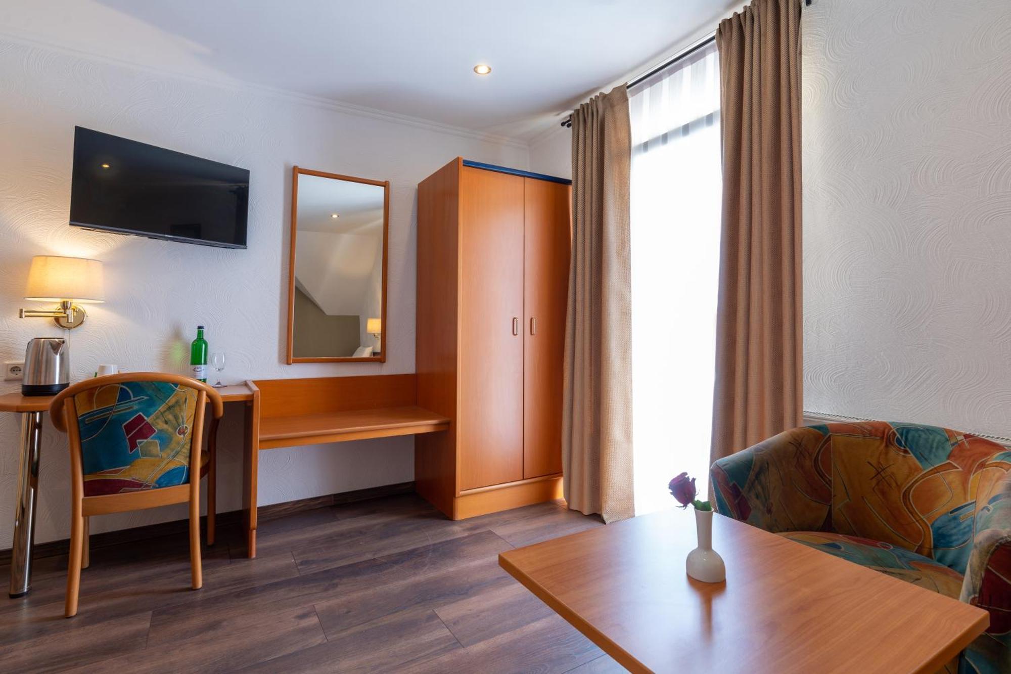 דיסלדורף Jupa'S Hotel מראה חיצוני תמונה